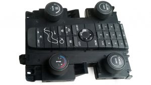 Modulo de Control de Aire Acondicionado Volvo C30 C70 S40 V50 No OEM 8697155-0