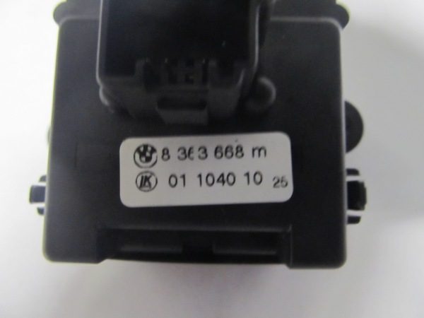 Interruptor de intermitentes BMW No OEM 61318363668-2428
