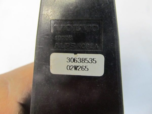 Switch controlador de ventanas lado conductor Volvo 30638535 OEM-3940