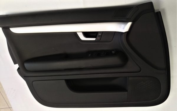 Panel de Puerta Delantero Izquierdo Audi A4 OEM 8E1867105